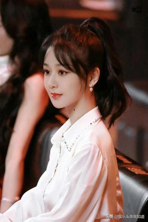 娱乐大晨姐吃瓜杨紫视频,杨紫视频引发网友热议，娱乐八卦再掀波澜