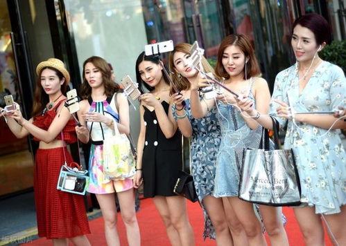 娱乐吃瓜美女图片,揭秘吃瓜美女的爆红之路